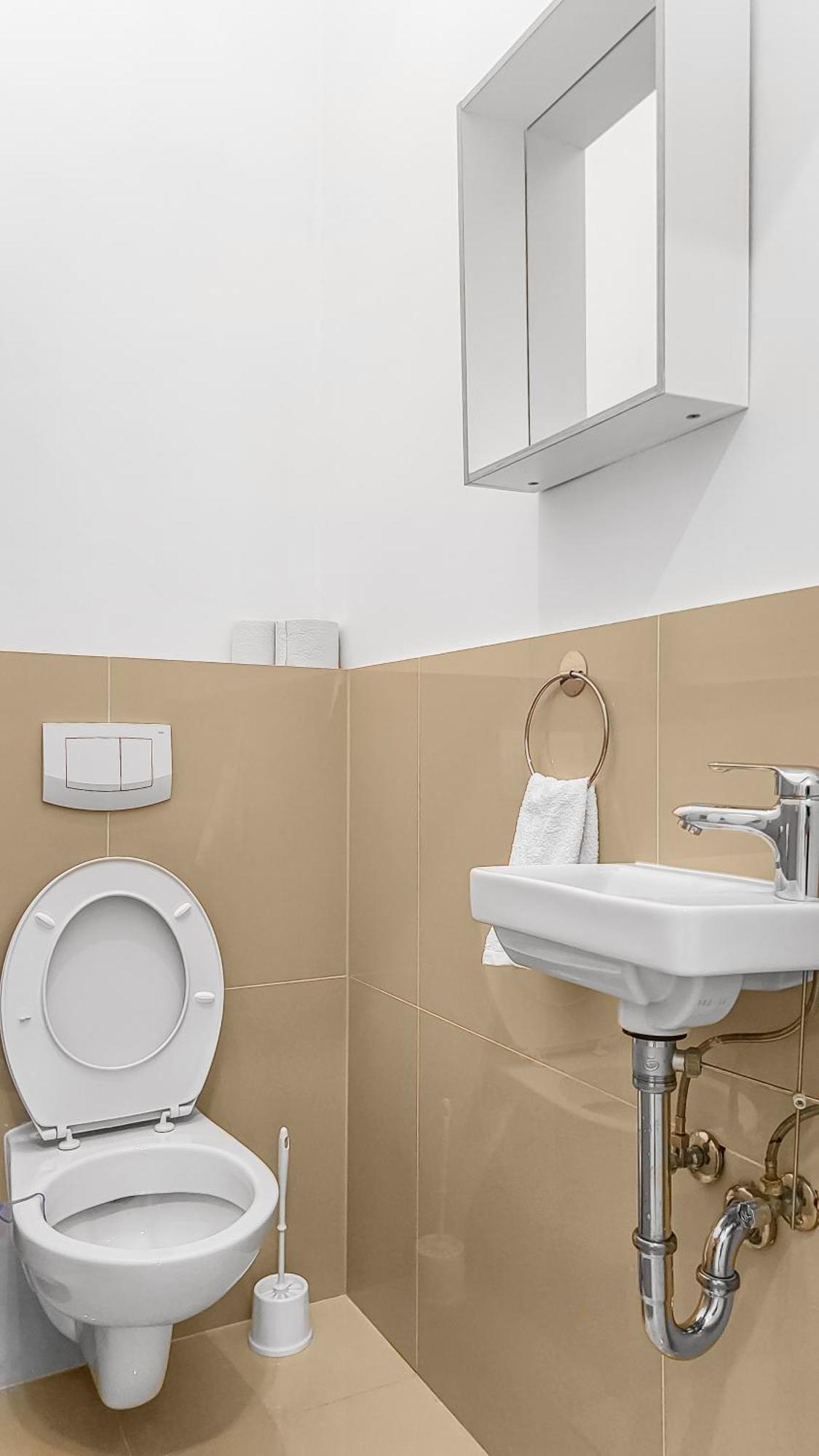 N-West Apartment Wina Bagian luar foto