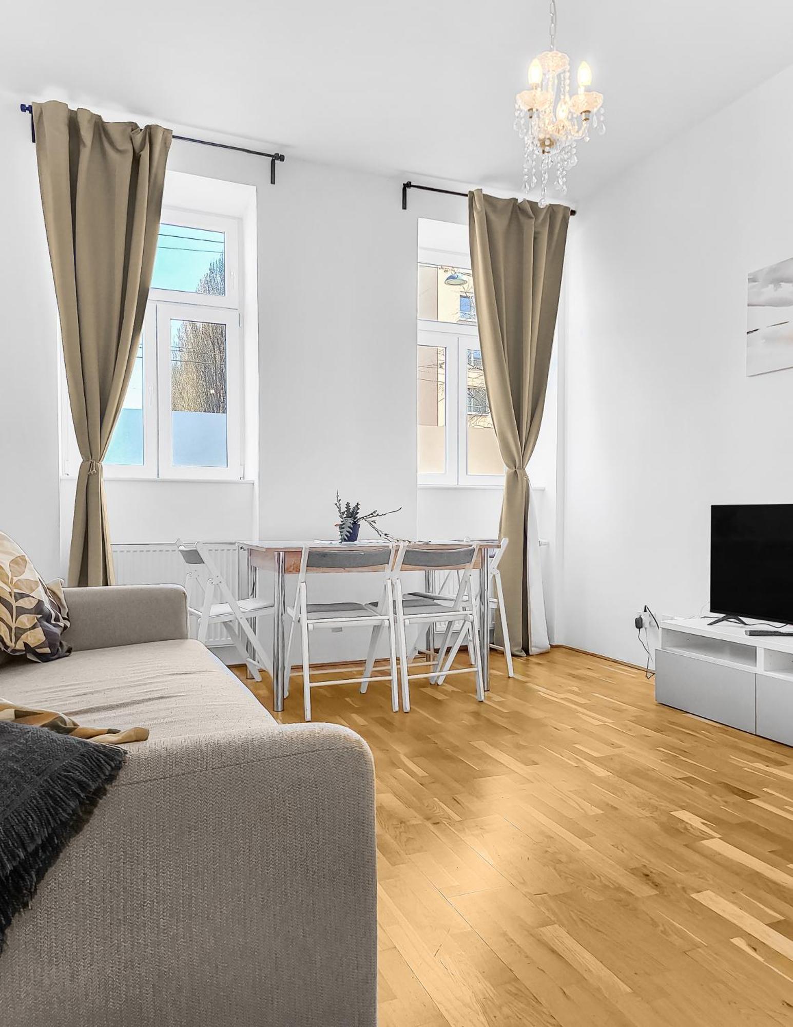 N-West Apartment Wina Bagian luar foto