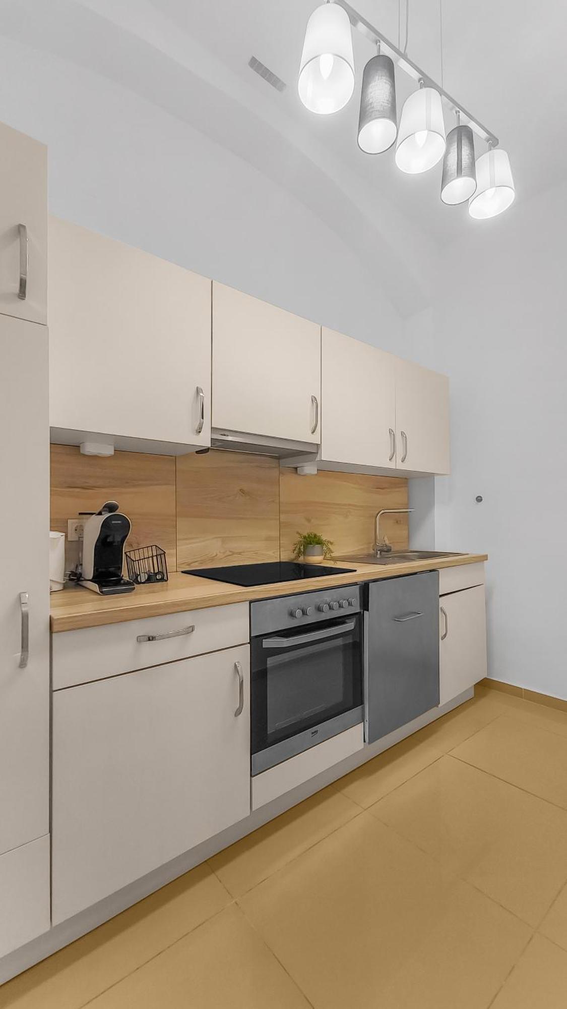 N-West Apartment Wina Bagian luar foto